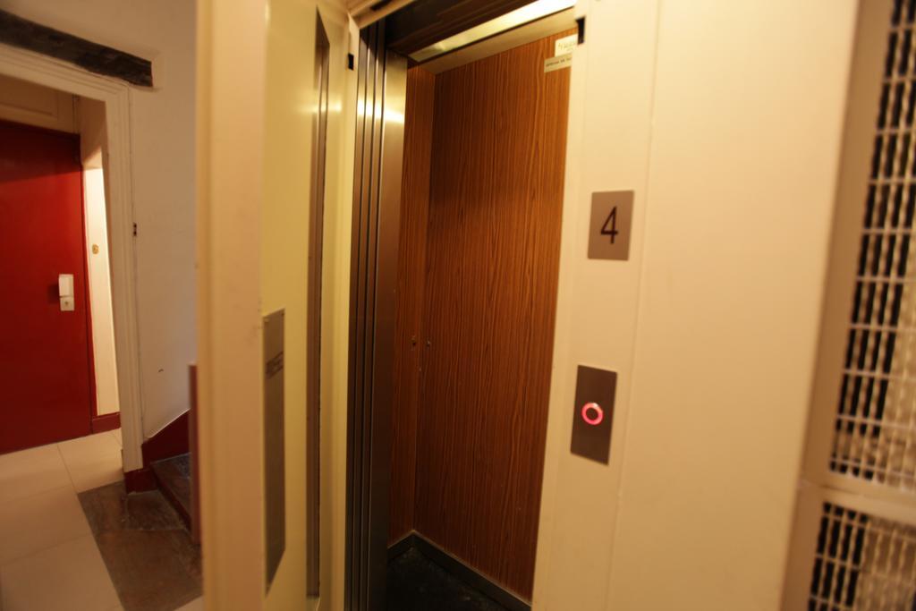 Innocents Apt Paris Exterior photo